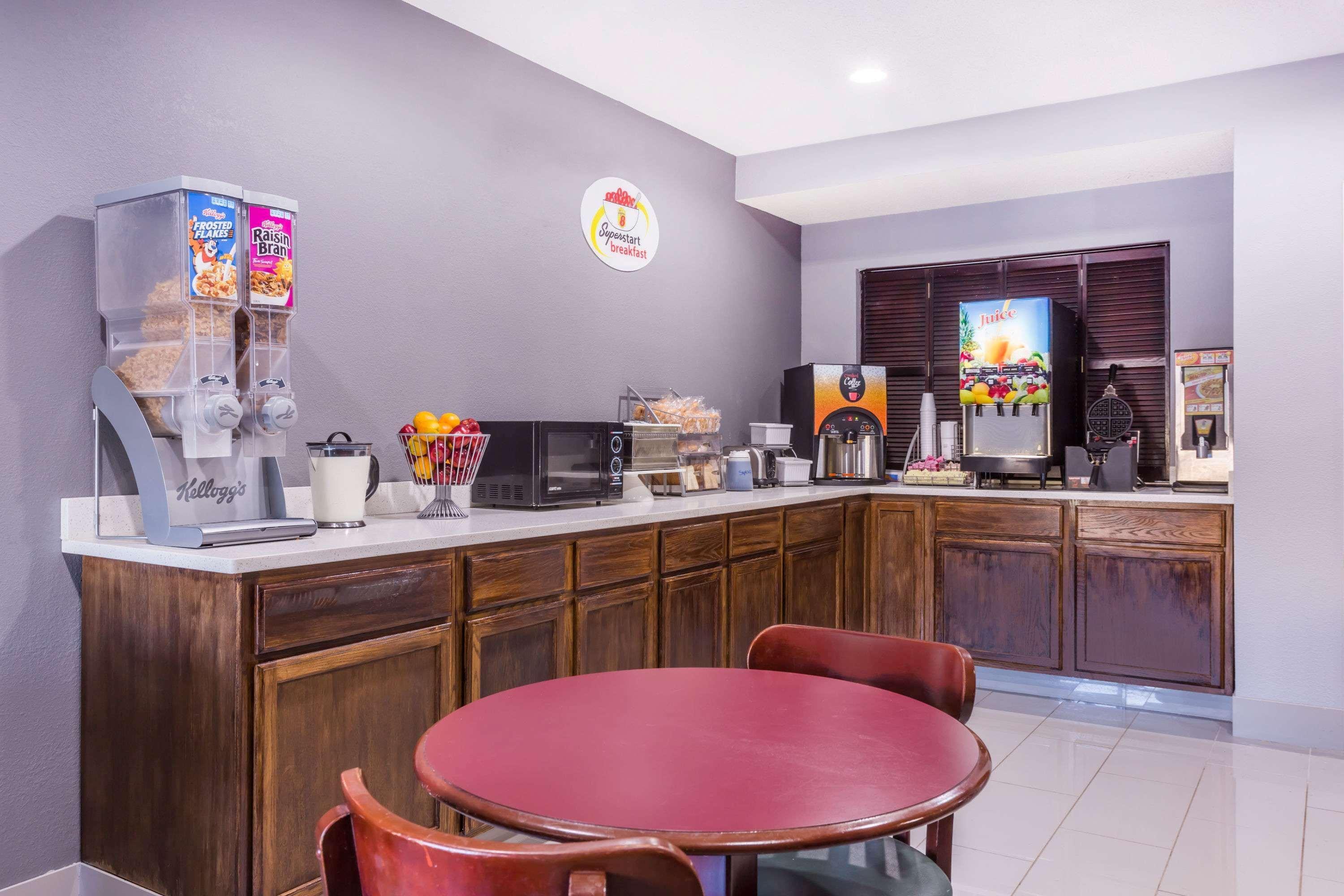 Super 8 By Wyndham Greer/Spartanburg Area Екстериор снимка